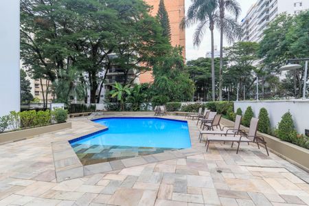 Apartamento à venda com 273m², 4 quartos e 3 vagasÁrea comum - Piscina