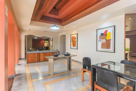 Apartamento à venda com 273m², 4 quartos e 3 vagasÁrea comum - Salão de festas