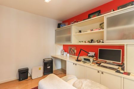 Apartamento à venda com 273m², 4 quartos e 3 vagasEscritório