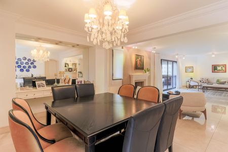 Apartamento à venda com 273m², 4 quartos e 3 vagasSala de Jantar