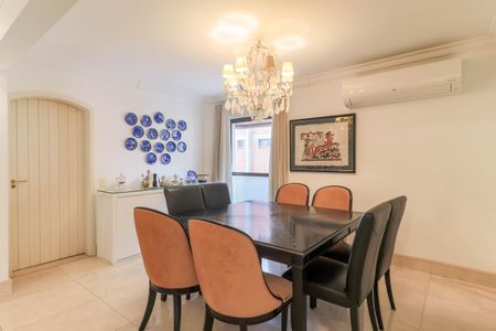 Apartamento à venda com 273m², 4 quartos e 3 vagasSala de Jantar