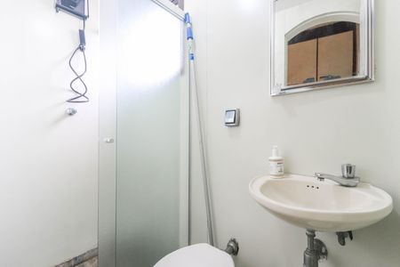 Apartamento à venda com 273m², 4 quartos e 3 vagasBanheiro de Serviço