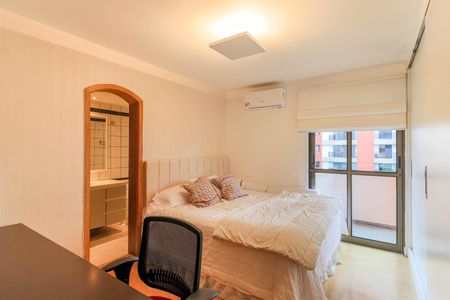 Apartamento à venda com 273m², 4 quartos e 3 vagasSuíte 3