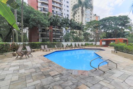 Apartamento à venda com 273m², 4 quartos e 3 vagasÁrea comum - Piscina