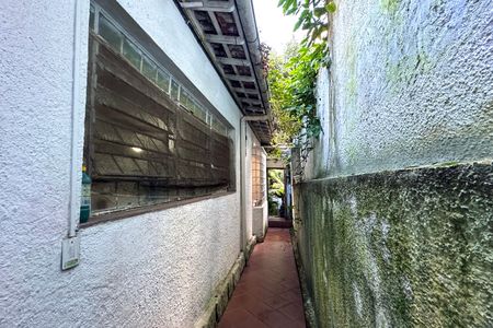 Casa à venda com 600m², 6 quartos e 2 vagas Casa à venda com 600m², 6 quartos e 2 vagasÁrea de Serviço