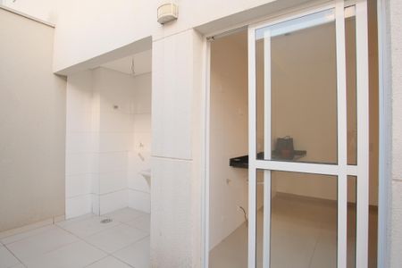 Apartamento à venda com 45m², 2 quartos e 1 vagaÁrea de Serviço
