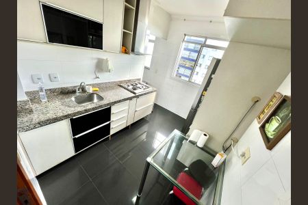 Apartamento à venda com 120m², 4 quartos e 3 vagas Apartamento à venda com 120m², 4 quartos e 3 vagasCozinha