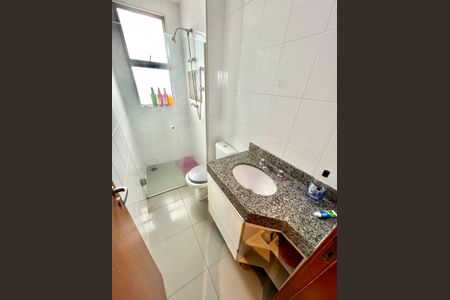 Apartamento à venda com 120m², 4 quartos e 3 vagas Apartamento à venda com 120m², 4 quartos e 3 vagasBanheiro Social