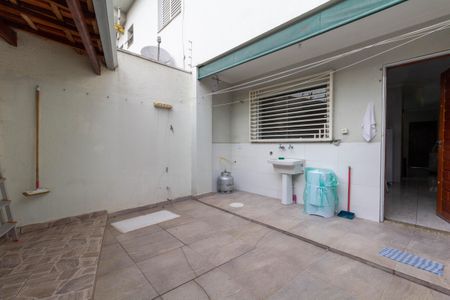 Casa à venda com 95m², 2 quartos e 2 vagas Casa à venda com 95m², 2 quartos e 2 vagas Área de Serviço