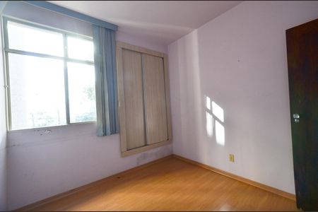 Apartamento à venda com 115m², 3 quartos e 1 vagaQuarto 2