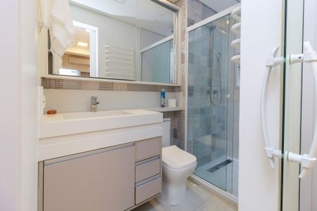 Apartamento à venda com 80m², 2 quartos e 1 vaga Apartamento à venda com 80m², 2 quartos e 1 vagaSuíte - Banheiro