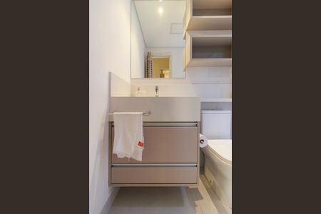 Apartamento à venda com 80m², 2 quartos e 1 vaga Apartamento à venda com 80m², 2 quartos e 1 vagaBanheiro Social