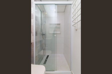 Apartamento à venda com 80m², 2 quartos e 1 vaga Apartamento à venda com 80m², 2 quartos e 1 vagaSuíte - Banheiro