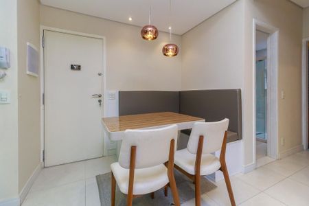 Apartamento à venda com 80m², 2 quartos e 1 vaga Apartamento à venda com 80m², 2 quartos e 1 vagaSala
