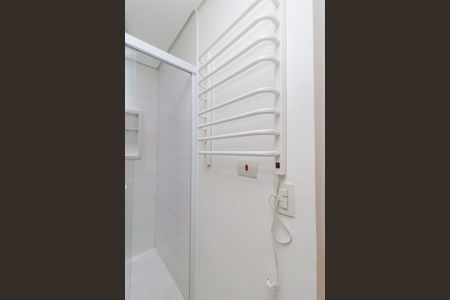 Apartamento à venda com 80m², 2 quartos e 1 vaga Apartamento à venda com 80m², 2 quartos e 1 vagaSuíte - Banheiro