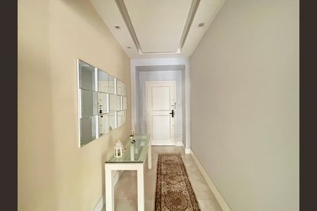 Apartamento à venda com 164m², 3 quartos e sem vaga Apartamento à venda com 164m², 3 quartos e sem vagaSala