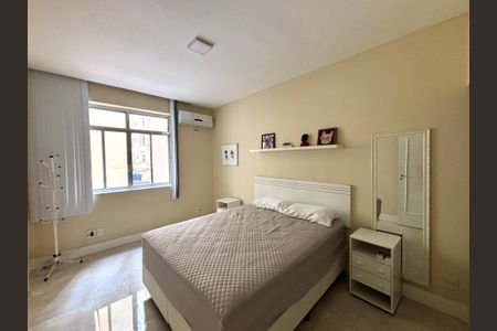 Apartamento à venda com 164m², 3 quartos e sem vaga Apartamento à venda com 164m², 3 quartos e sem vagaSuite
