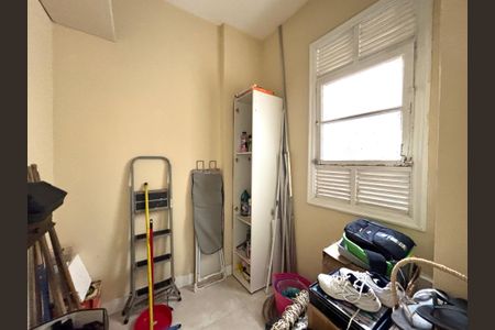 Apartamento à venda com 164m², 3 quartos e sem vaga Apartamento à venda com 164m², 3 quartos e sem vagaÁrea de serviço - quarto