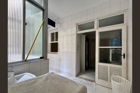Apartamento à venda com 164m², 3 quartos e sem vaga Apartamento à venda com 164m², 3 quartos e sem vagaÁrea de serviço