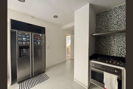 Apartamento à venda com 164m², 3 quartos e sem vaga Apartamento à venda com 164m², 3 quartos e sem vagaCozinha