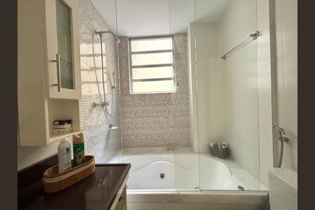 Apartamento à venda com 164m², 3 quartos e sem vaga Apartamento à venda com 164m², 3 quartos e sem vagaBanheiro da Suíte