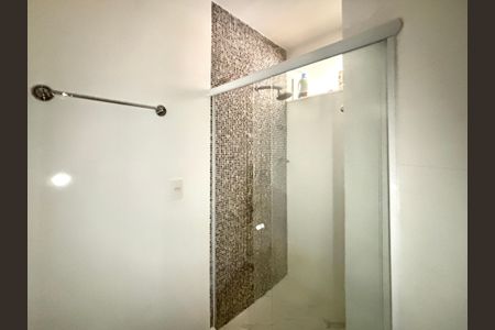 Apartamento à venda com 164m², 3 quartos e sem vaga Apartamento à venda com 164m², 3 quartos e sem vagaBanheiro social