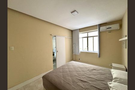 Apartamento à venda com 164m², 3 quartos e sem vaga Apartamento à venda com 164m², 3 quartos e sem vagaSuite