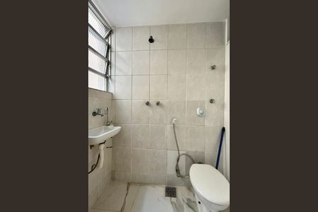 Apartamento à venda com 164m², 3 quartos e sem vaga Apartamento à venda com 164m², 3 quartos e sem vagaÁrea de serviço - banheiro