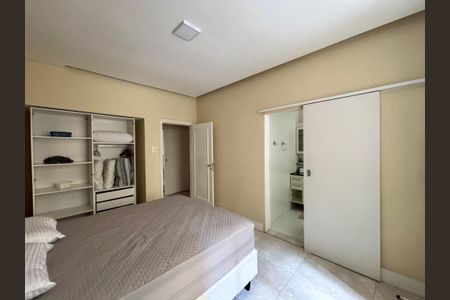 Apartamento à venda com 164m², 3 quartos e sem vaga Apartamento à venda com 164m², 3 quartos e sem vagaSuite