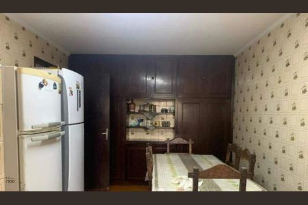 Casa à venda com 212m², 3 quartos e 4 vagas