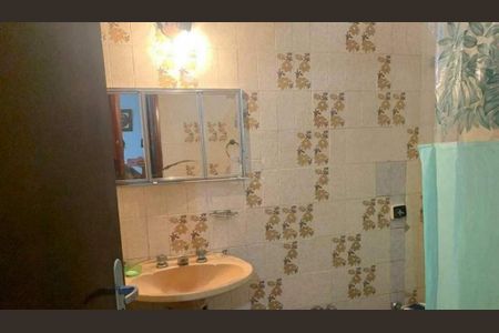 Casa à venda com 212m², 3 quartos e 4 vagas