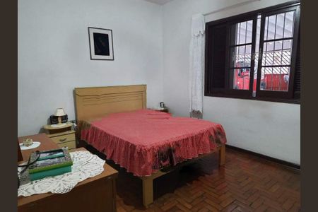 Casa à venda com 251m², 2 quartos e 3 vagas