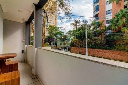 Casa à venda com 258m², 5 quartos e sem vaga