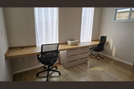 Casa de condomínio à venda com 265m², 3 quartos e 2 vagas