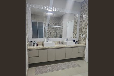 Casa de condomínio à venda com 265m², 3 quartos e 2 vagas