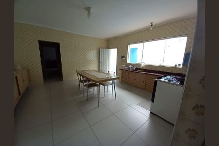Casa à venda com 140m², 3 quartos e 3 vagas