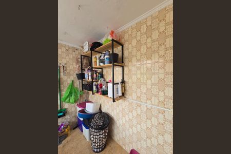 Casa à venda com 175m², 2 quartos e 6 vagas