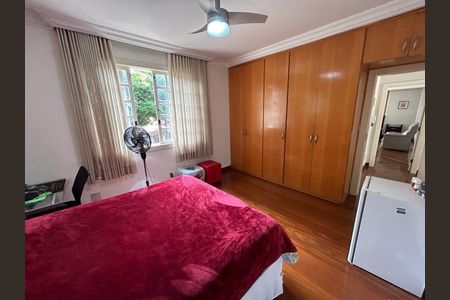 Casa à venda com 337m², 4 quartos e 4 vagas