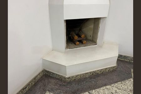 Casa à venda com 337m², 4 quartos e 4 vagas