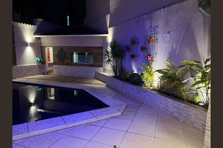 Casa à venda com 337m², 4 quartos e 4 vagas