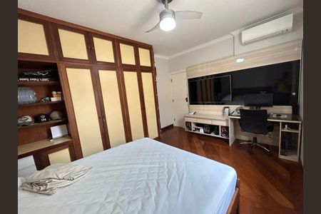 Casa à venda com 337m², 4 quartos e 4 vagas