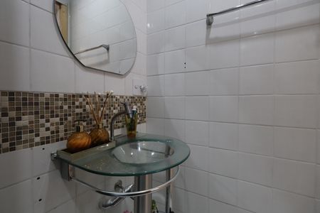 Apartamento à venda com 61m², 3 quartos e 1 vagaBanheiro Social