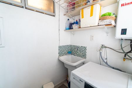 Apartamento à venda com 70m², 2 quartos e 1 vaga Apartamento à venda com 70m², 2 quartos e 1 vagaÁrea de Serviço