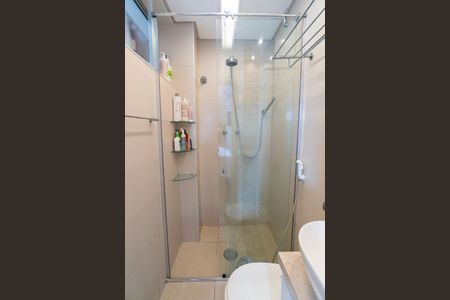 Apartamento à venda com 70m², 2 quartos e 1 vaga Apartamento à venda com 70m², 2 quartos e 1 vagaBanheiro da Suíte