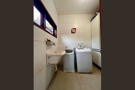 Casa à venda com 235m², 3 quartos e 4 vagasÁrea de Serviço