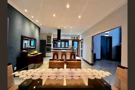 Casa à venda com 235m², 3 quartos e 4 vagasCozinha