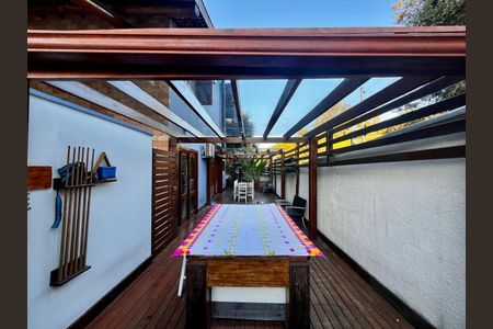 Casa à venda com 235m², 3 quartos e 4 vagasÁrea externa