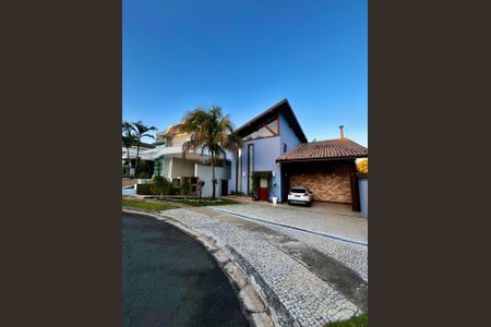 Casa à venda com 235m², 3 quartos e 4 vagasFachada da Casa
