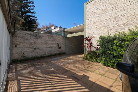 Casa à venda com 235m², 3 quartos e 7 vagasGaragem