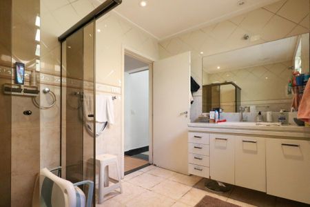 Casa à venda com 235m², 3 quartos e 7 vagasBanheiro